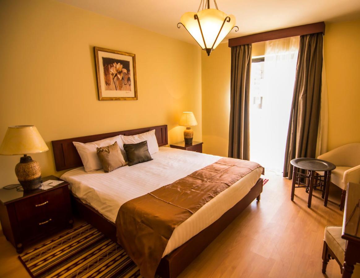Marina Residence Suites Port Ghalib Esterno foto
